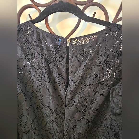 Black CeCe Lace Peplum Top with ruffled sleeves size S with a Bow accent - Picture 7 of 8